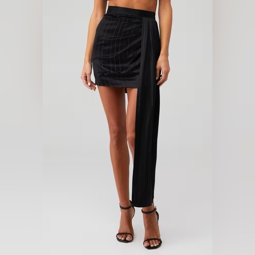 Nonchalant Label Viola Satin Miniskirt Size Small